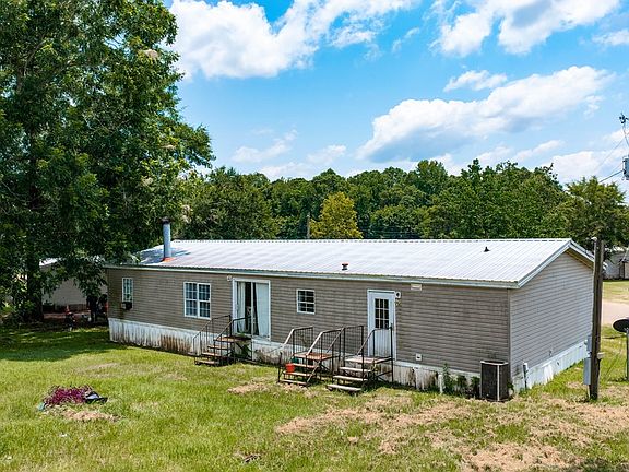 4th image of 45 Brady Dr
