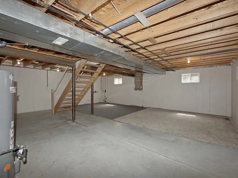 7649 Tollgate Ct — Photo 33