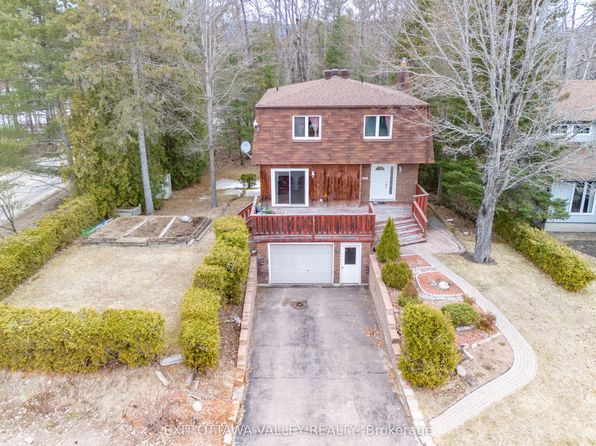 136 Frontenac Cres, Deep River, ON K0J 1P0
