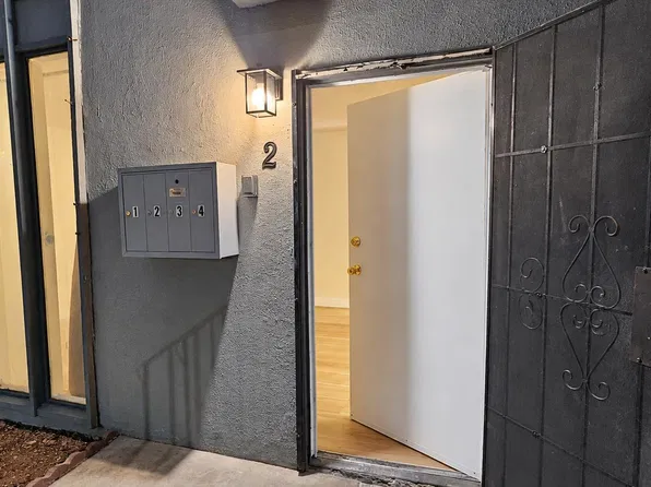 3390 Cambridge St #2, Las Vegas, NV 89169