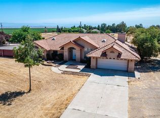 12915 Mesa Dr, Madera, CA 93636