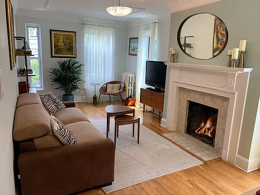 Sold by Owner | media 17