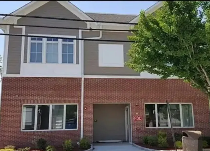 21 Grove St #1