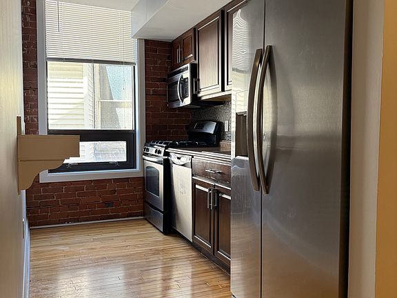 2nd image of 51 Bank St APT 2C