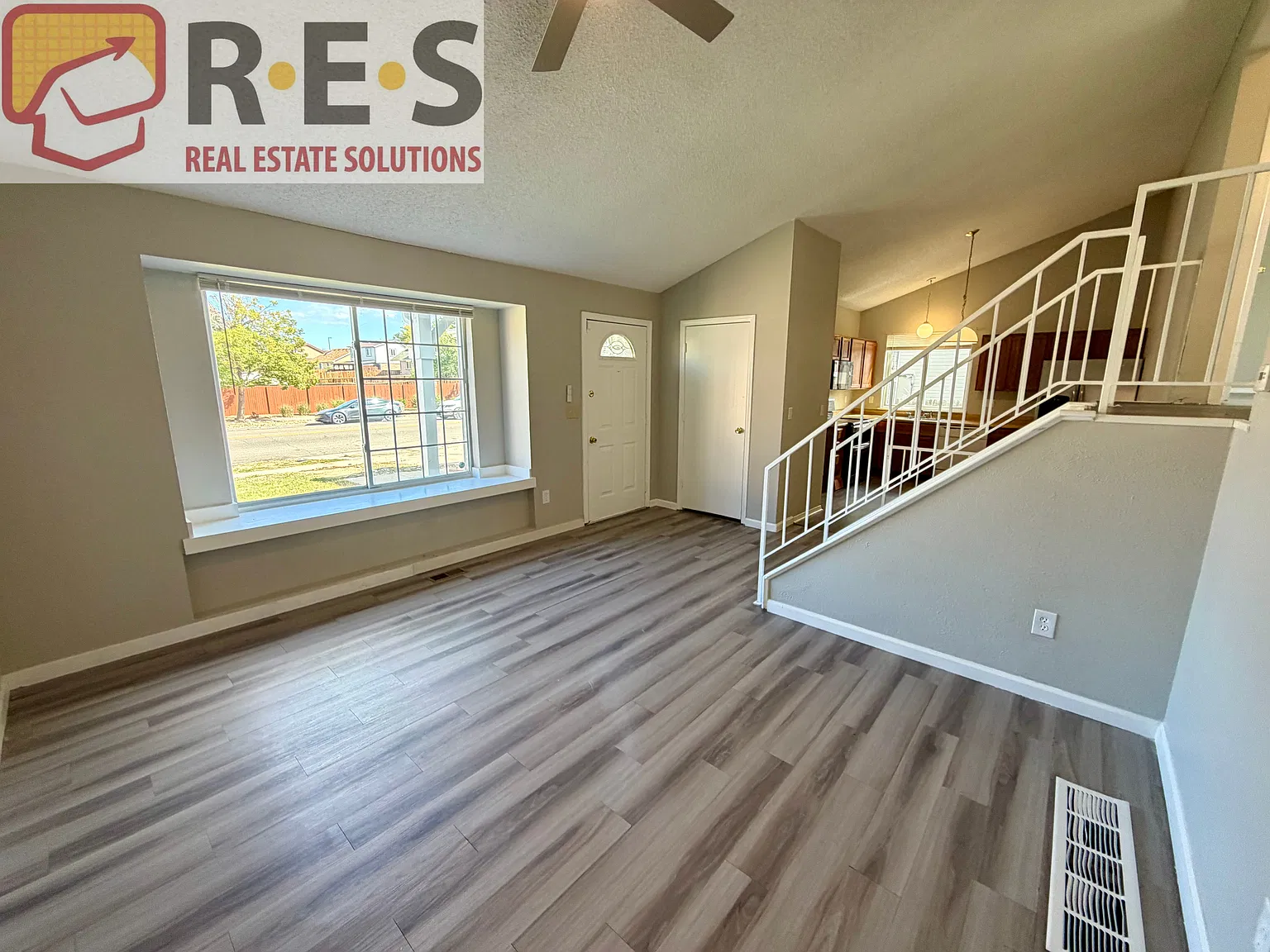 4 bed, 1.5 bath, 1800 sqft, $2,195 — Photo 4