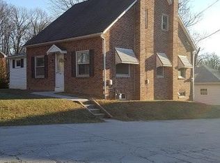 263 Blooming Grove Rd, Hanover, PA 17331