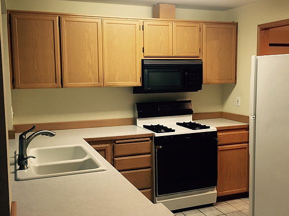 3rd image of 635 SE Andrews St APT B