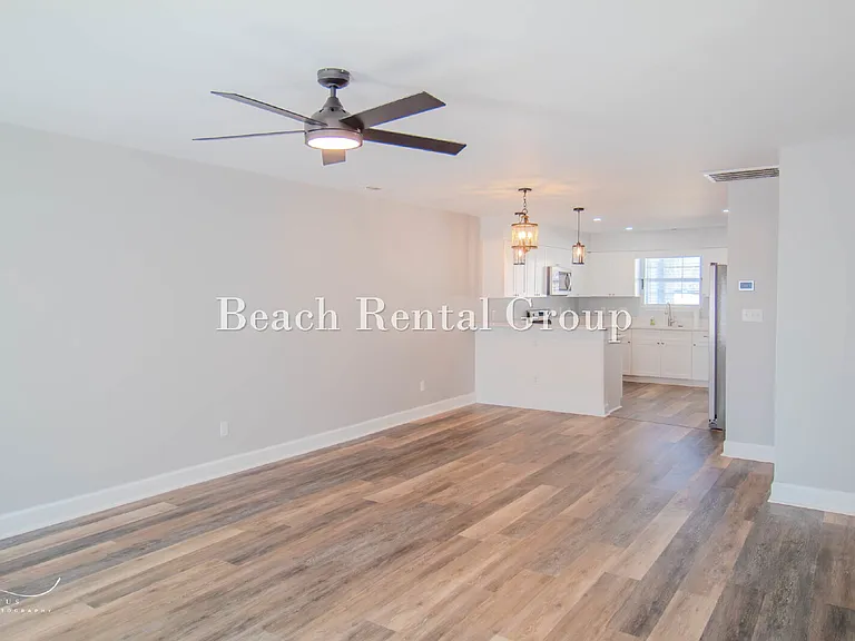 4271 Park Way Ln — Photo 2
