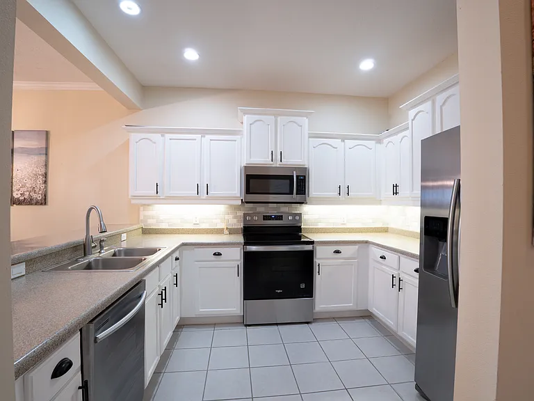 9015 Vista Verde Dr — Photo 13