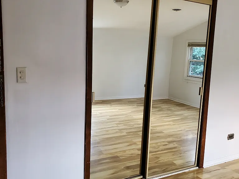 416 Temple Ave — Photo 6