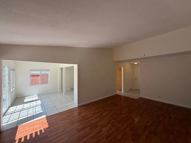 6645 Amberly St — Photo 2