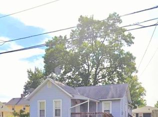 1519 16th St, Moline, IL 61265