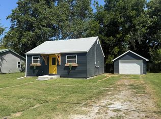400 W Clouse Street, Mountain Grove, MO 65711