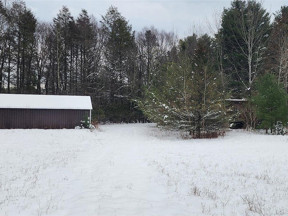 1st image of 20 Hasbrouck A Road