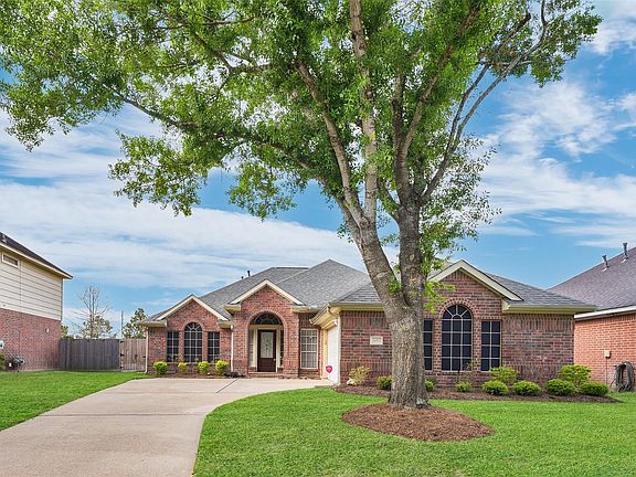 2nd image of 21307 Riverside Ridge Ln