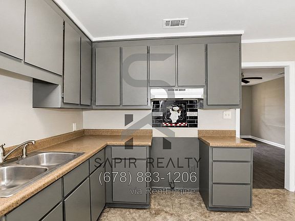 5th image of 3974 Spencer Cir