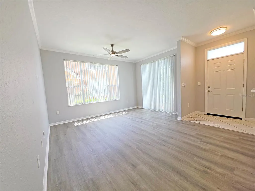 3 bed, 2.0 bath, 1345 sqft, $2,250 — Photo 3