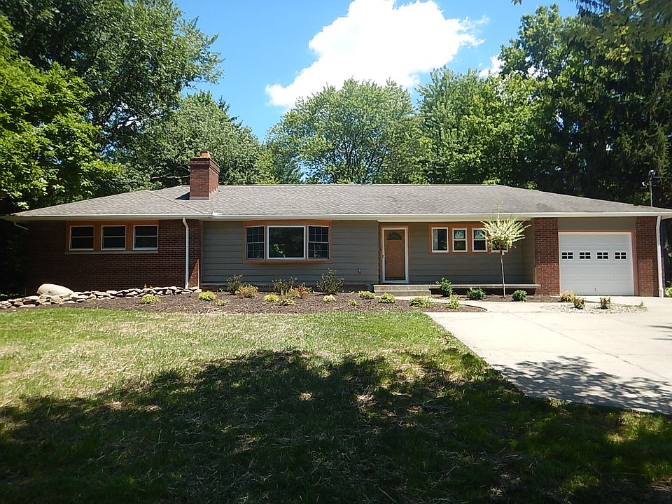 1st image of 70 N Village View Dr