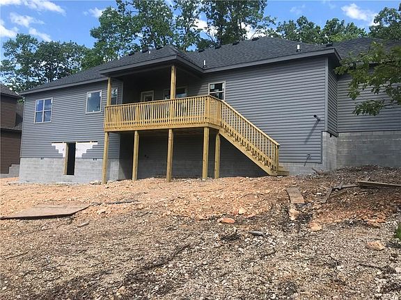 3rd image of 57 Kent Dr