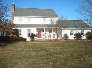 325 Colt Dr, Grantville, PA 17028