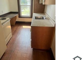 39 Mayberry St, Rochester, NY 14609