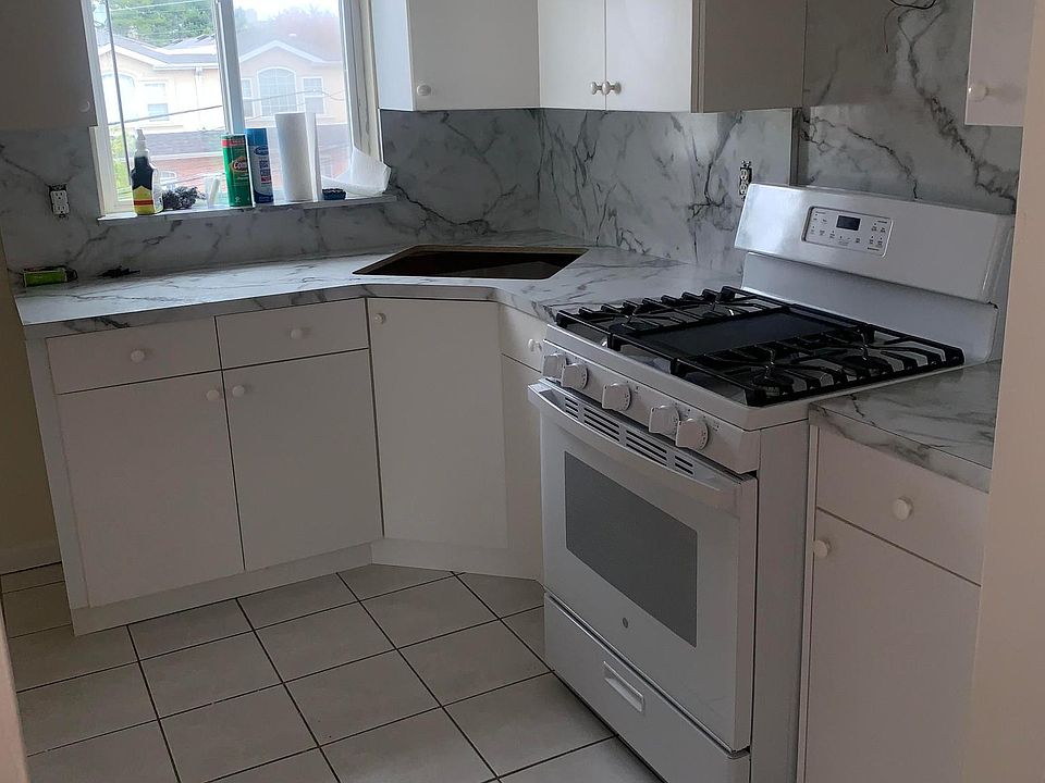 1st image of 40 Benson St Floor 2