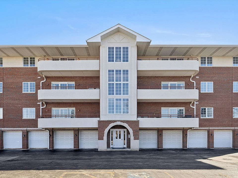 1st image of 714 W 63rd St Unit 303