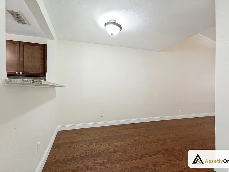 13719 Flagstone Ln — Photo 12