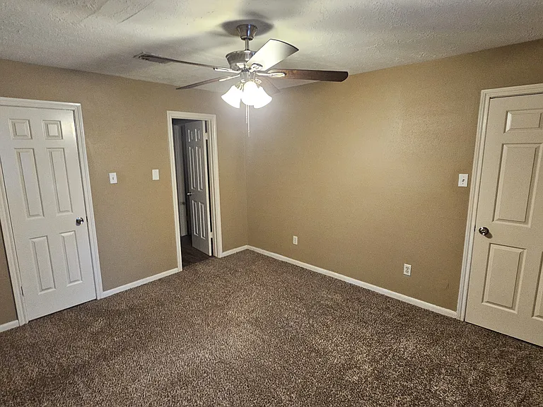 14734 Treborway Dr — Photo 11