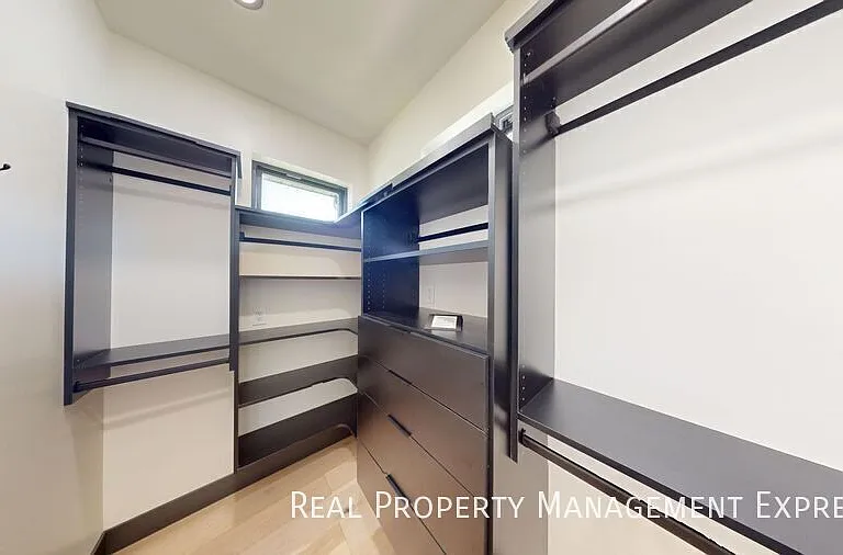 313 N Red Spruce Ave — Photo 22