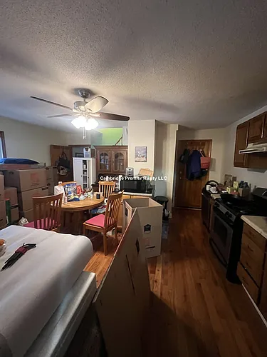 18 Bonair St #2 Photo 1