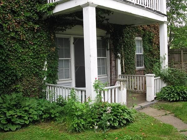 1st image of 240 Bryant St