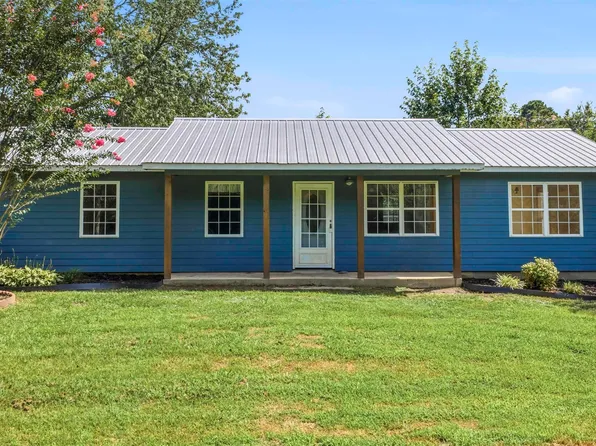 94 Cherokee Trl, Henagar, AL 35978