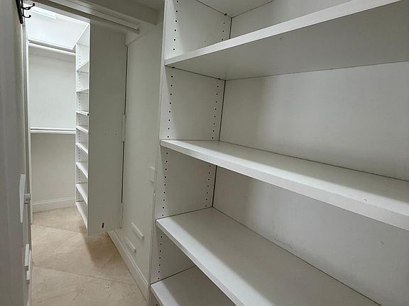Walk In Closet