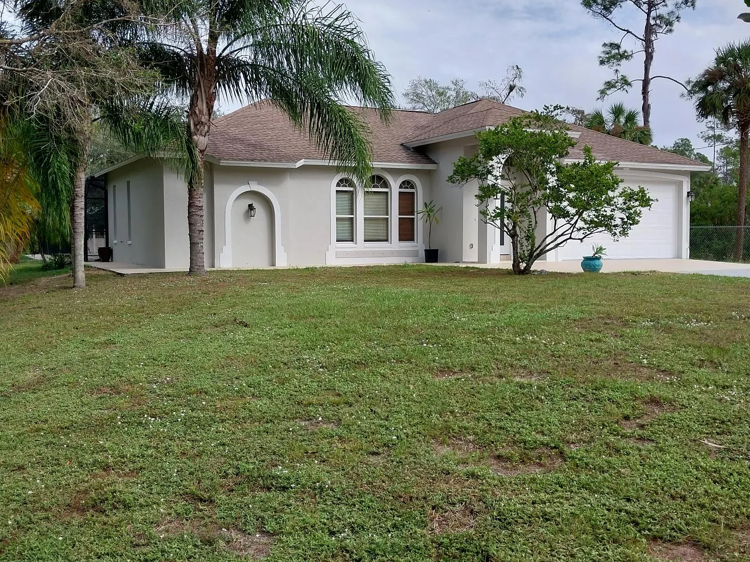 5 bed, 3000 sqft, $3,600 — Photo 2