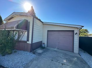 106 Huntsbridge Rd, Matteson, IL 60443