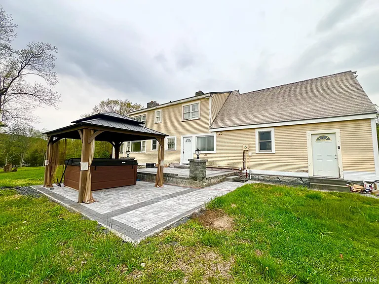 57 Hubbard Rd — Photo 26