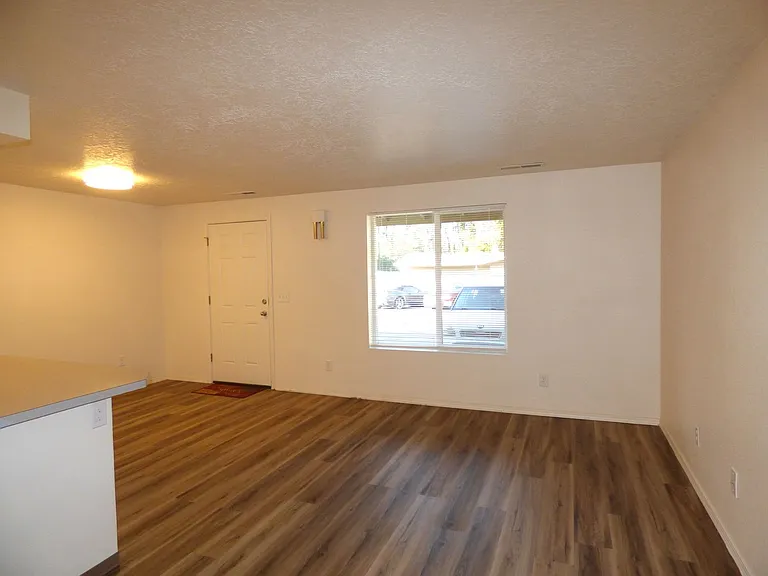 3974 Liberty Rd S — Photo 11