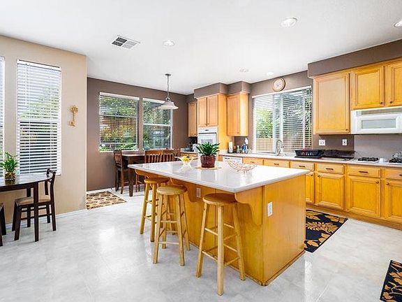 5th image of 3112 Pinehurst Dr