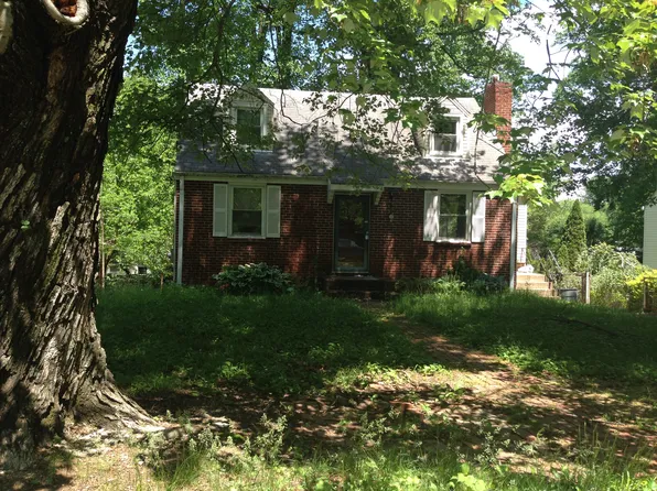 6926 Chestnut Ave, Falls Church, VA 22042