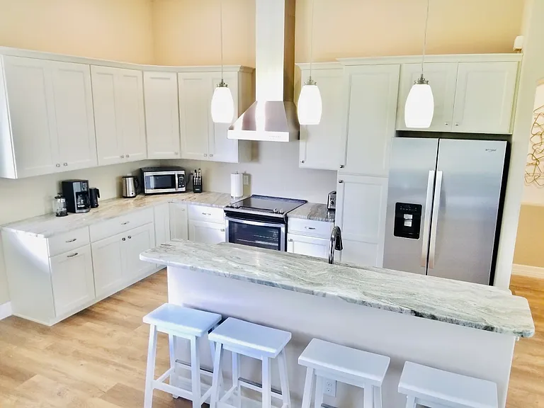 257 Manor Rd — Photo 8