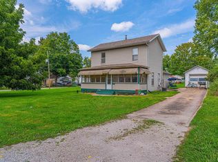 234 2nd St, Lincoln, IL 62656