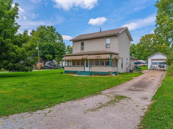 234 2nd St, Lincoln, IL 62656