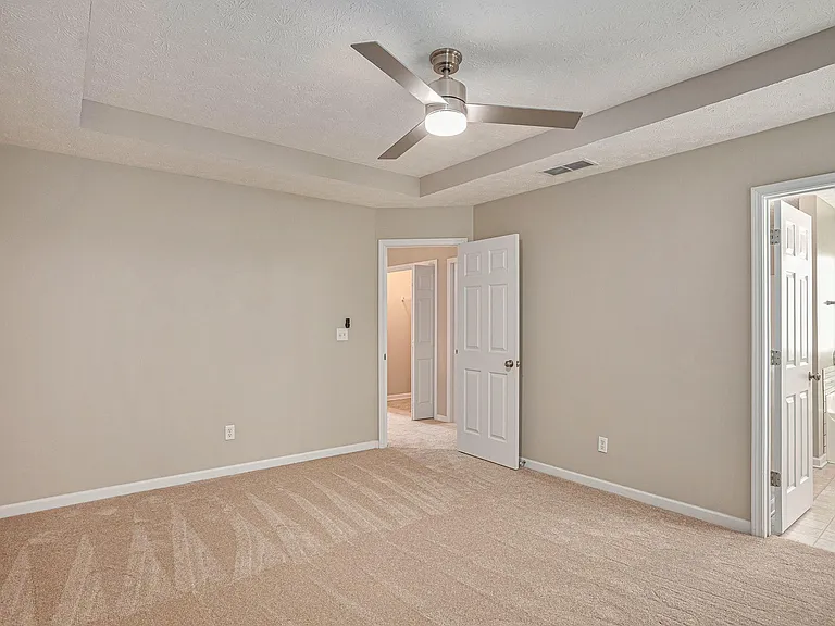 226 Alton Cir — Photo 20