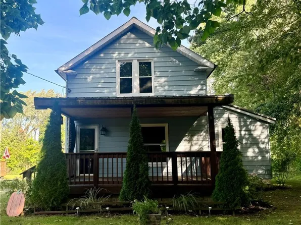 1727 E 49th St, Ashtabula, OH 44004