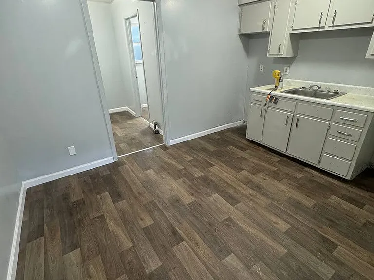 Greenbriar Apartments — Photo 28