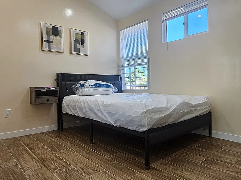 6920 Loma Verde Ave #1/2 — Photo 40