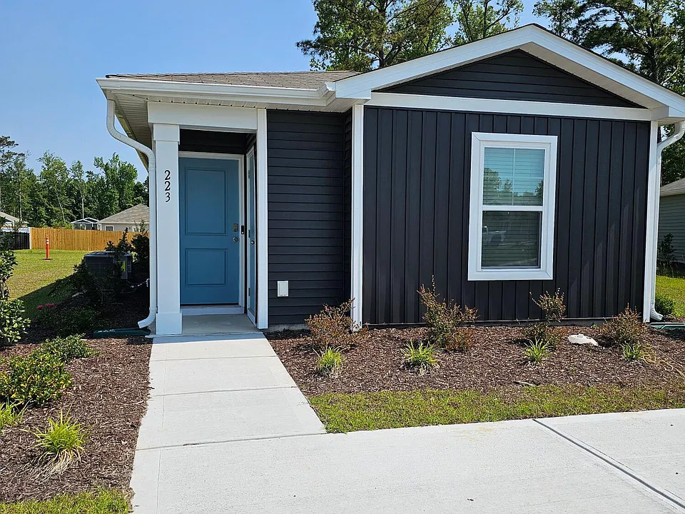 223 Cleat Dr #360