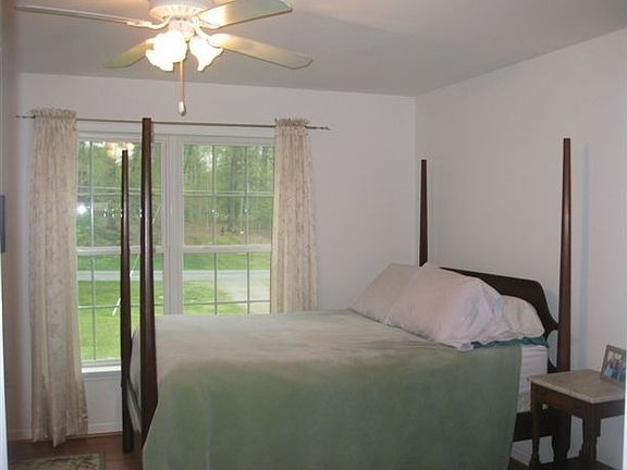 5th image of 138 Redbud Dr