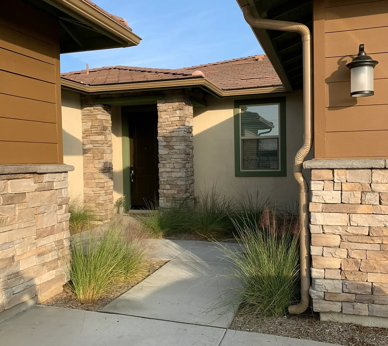10823 Heirloom Way — Photo 3